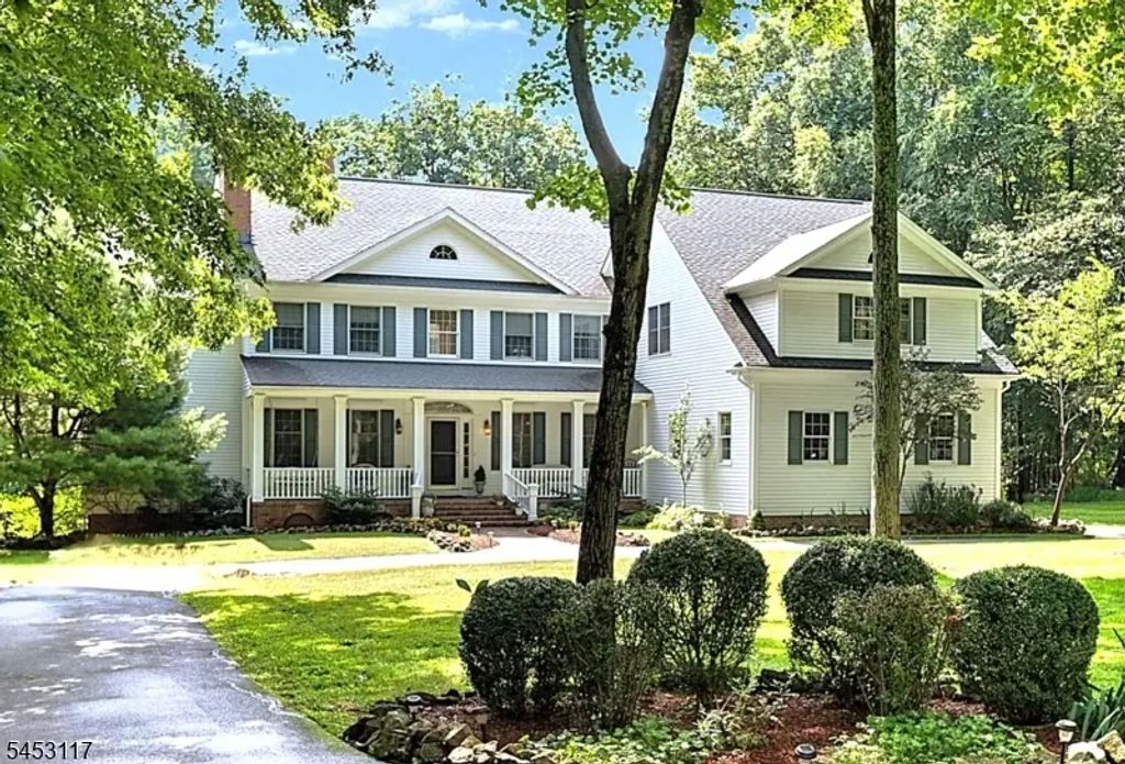 48 Ascot Dr, Washington Twp.