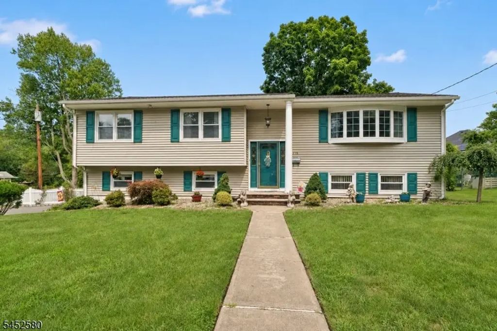 275 Saint Cloud Ave, West Orange Twp.