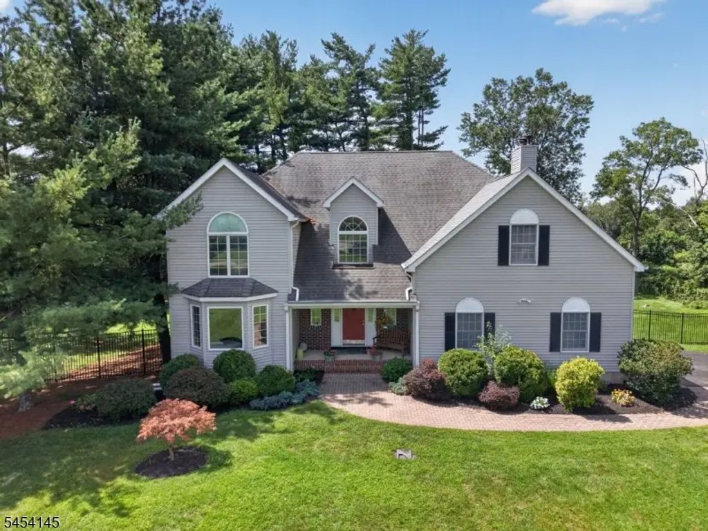 17 Boehm Drive, Clinton Twp.