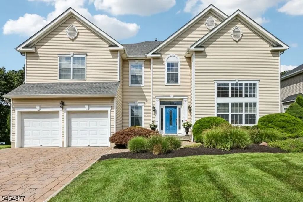 176 Fox Hill Ct, Jefferson Twp.