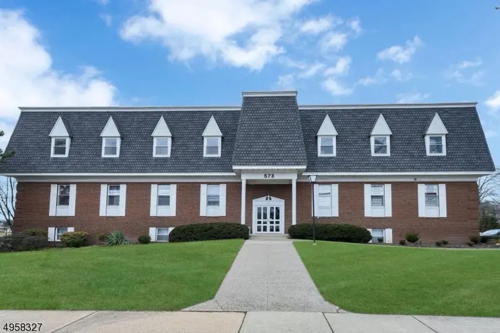 573 Valley Rd, Suite 9c, Wayne Twp.