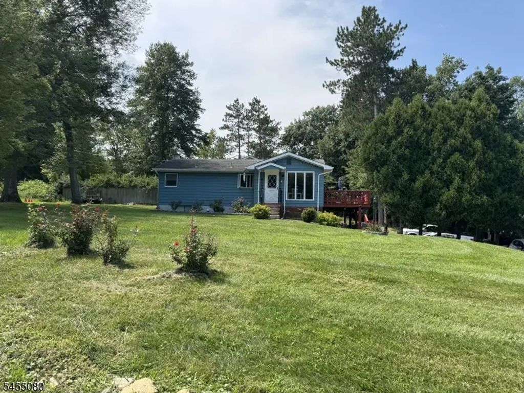 31 Barry Dr, Vernon Twp.