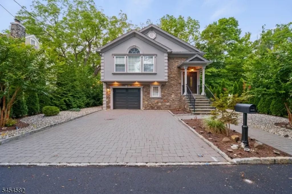 46 Cortland St, Roseland Boro