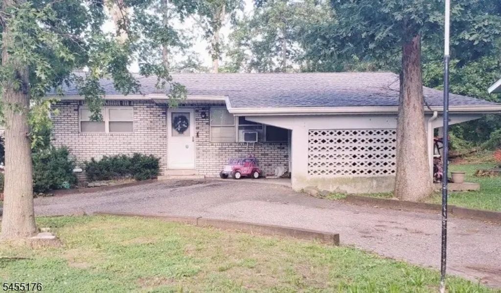 30 Caswell Ave, Woodbridge Twp.