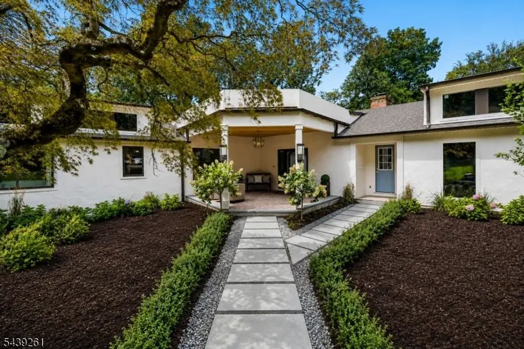 101 Peachcroft Dr, Bernardsville Boro