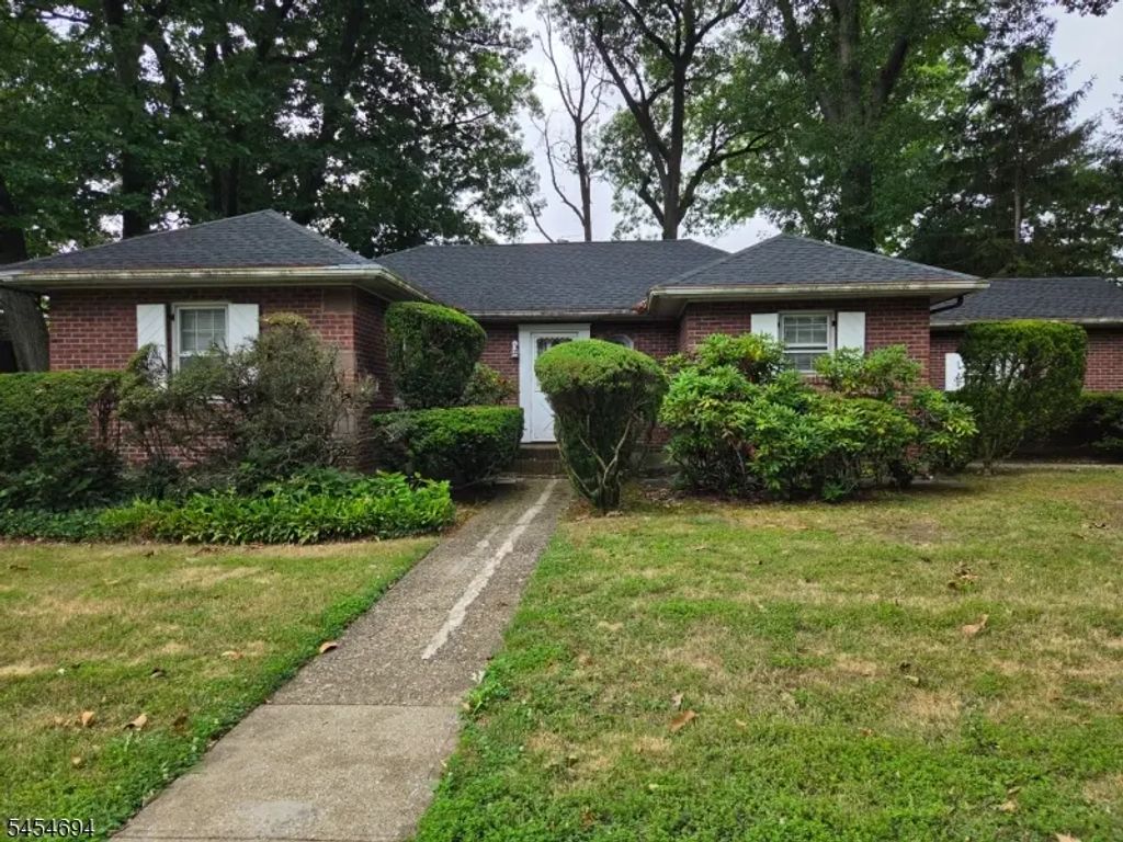 168 E Spring Valley Ave, Maywood Boro