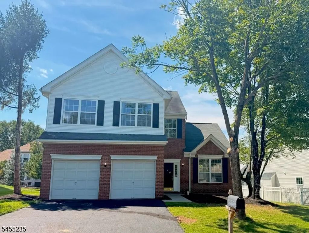 6 Joanne Ct, Bridgewater Twp.