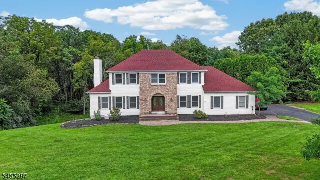 1114 Van Arsdale Dr, Branchburg Twp.