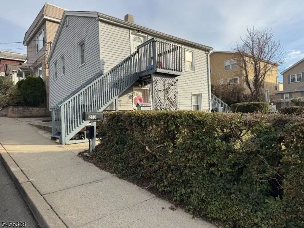 253 Crystal St, North Arlington Boro