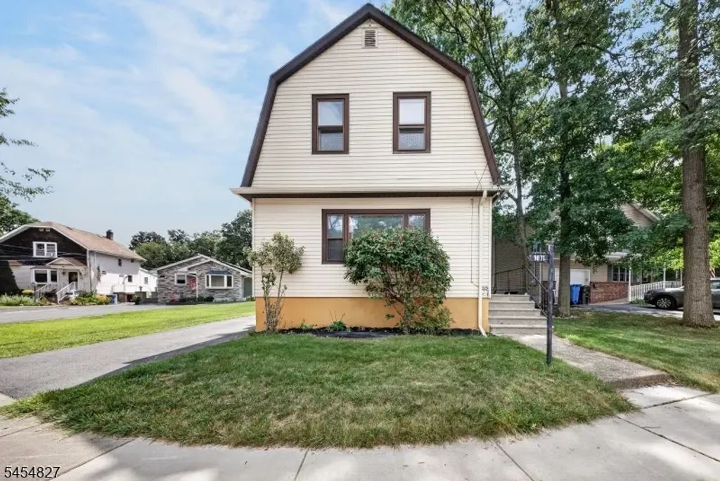 1871 W 4th St, Piscataway Twp.