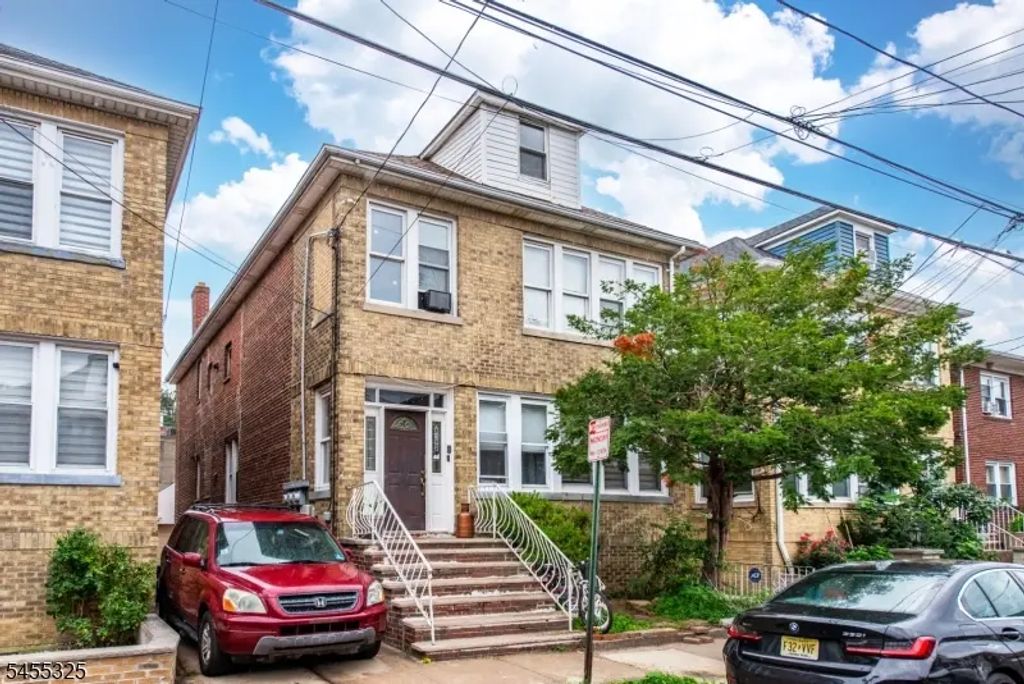 8312 1st Ave, North Bergen Twp.