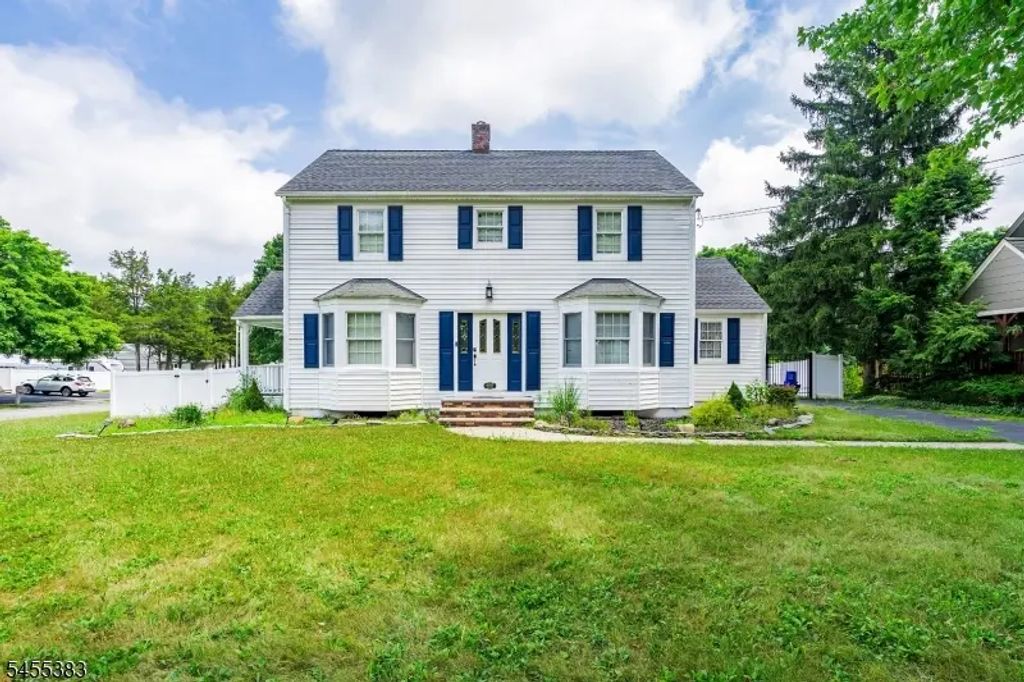1637 Amwell Rd, Franklin Twp.