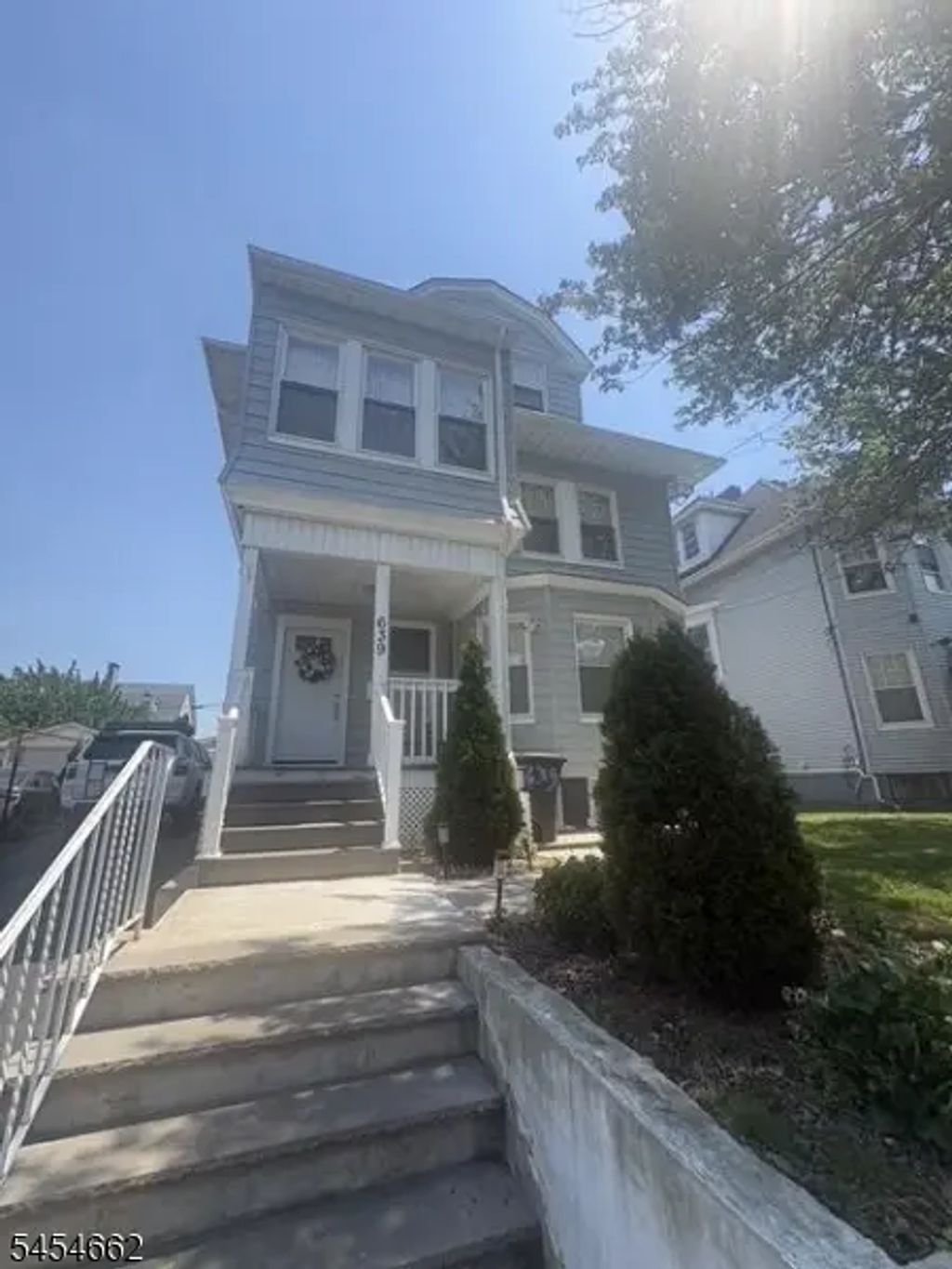 637 Parker St, Newark City