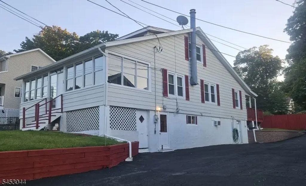 34 Outlook Ave, Mount Olive Twp.