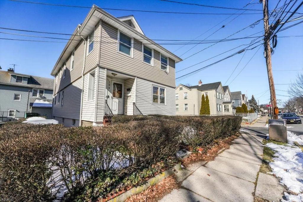 104 Walnut St, Bloomfield Twp.