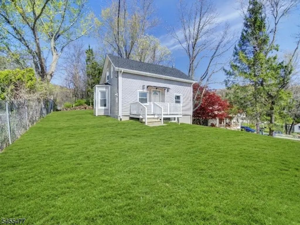 4 Emmans Rd, Roxbury Twp.