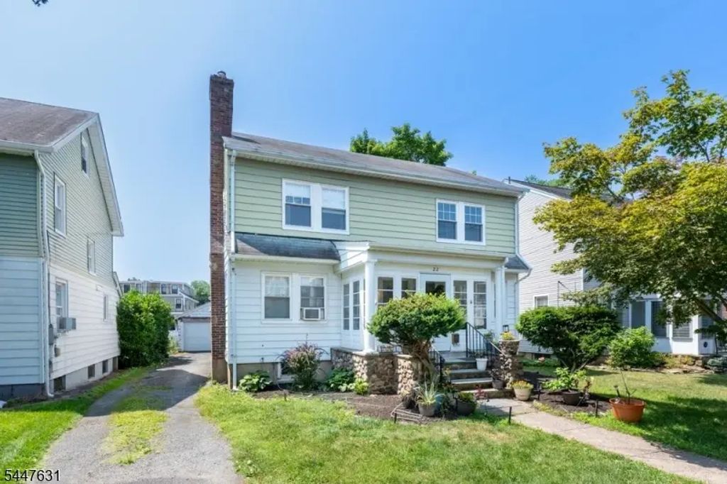 22 Meeker Pl- Unit A, Millburn Twp.