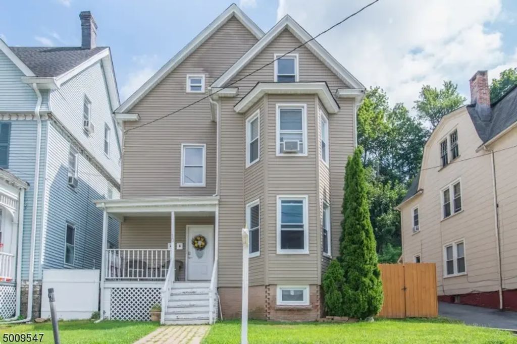 10 Phoenix Ave Unit 2, Morristown Town