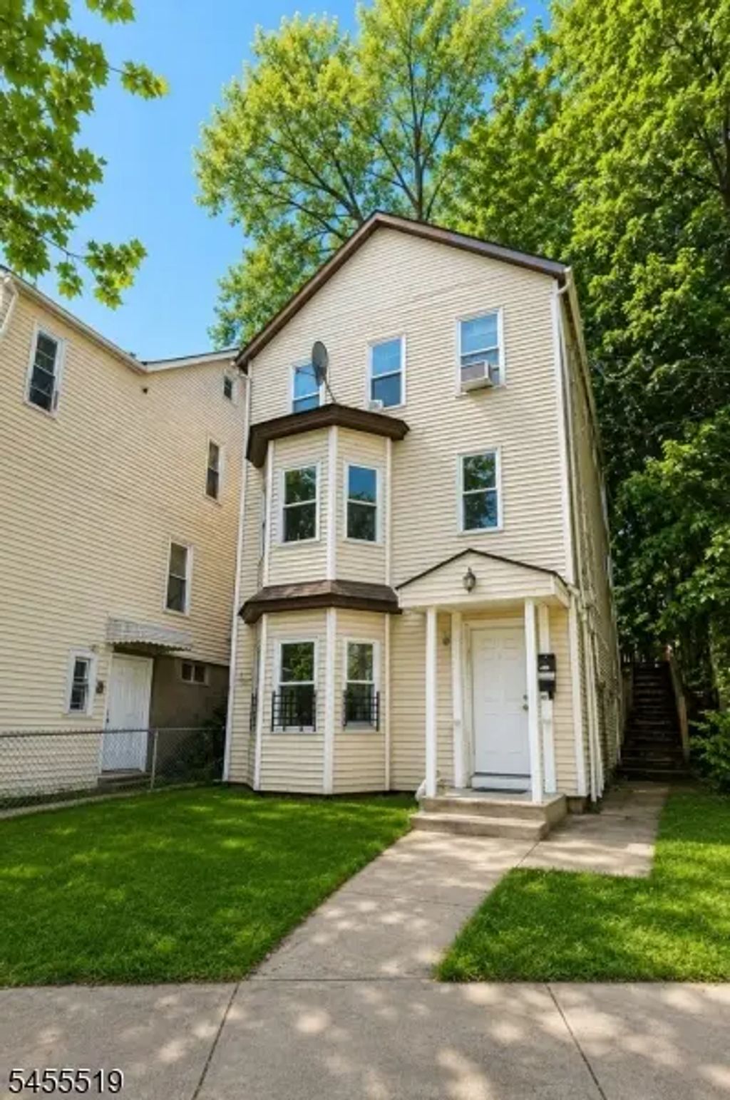 9 Circle Ave, Paterson City