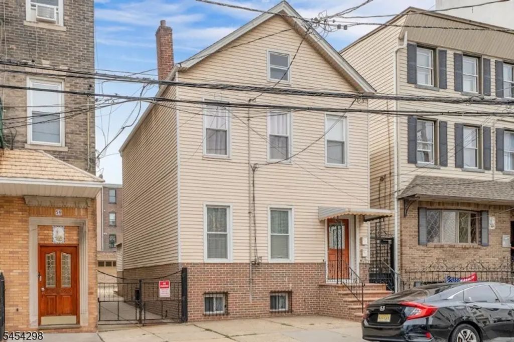 57 Madison St, Newark City