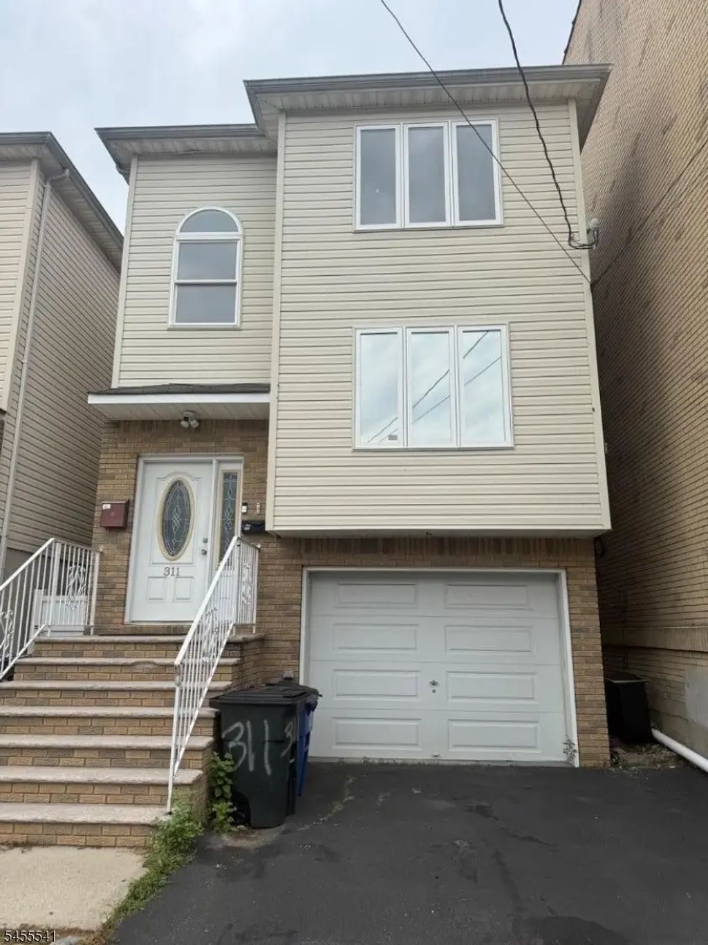 311 S 7th St, Elizabeth City