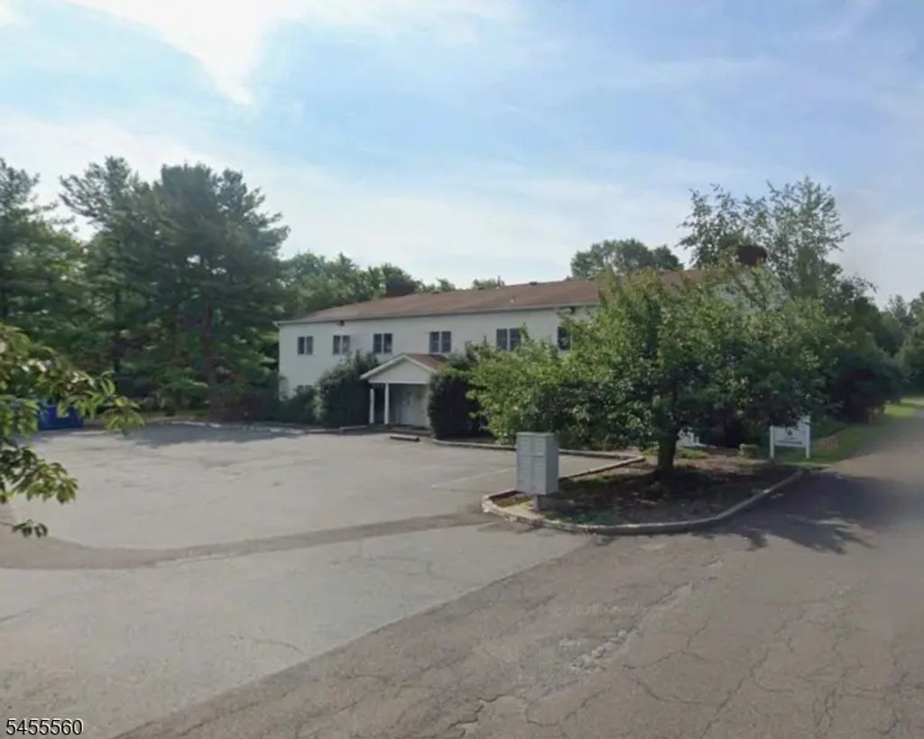 170 Township Line Rd, Hillsborough Twp.