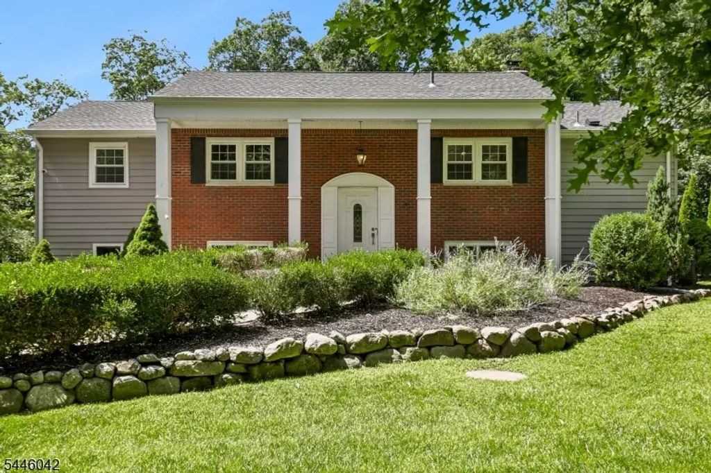 20 Hilltop Rd, Kinnelon Boro