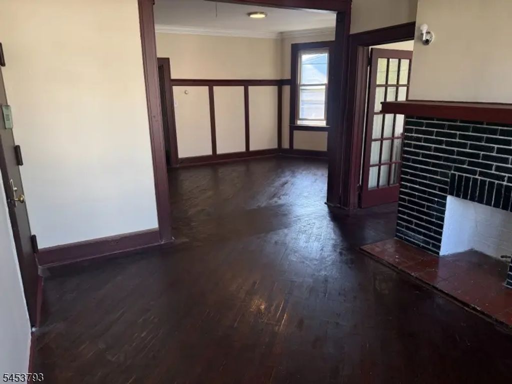 84 Arsdale Terrace, East Orange City