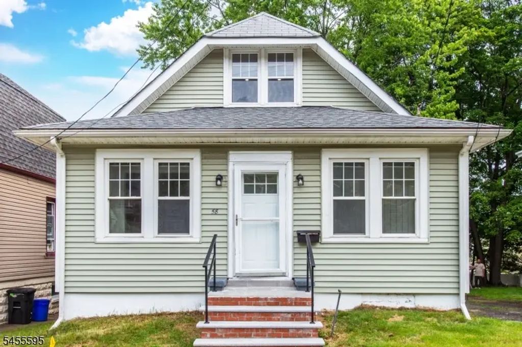 58 Stanley Rd, North Caldwell Boro