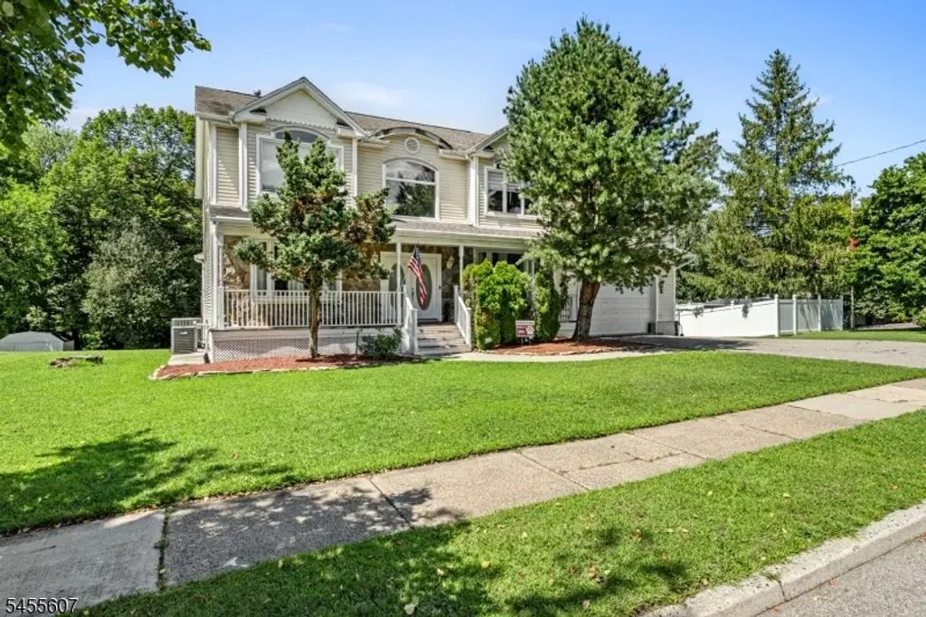 70 Farmingdale Rd, Wayne Twp.