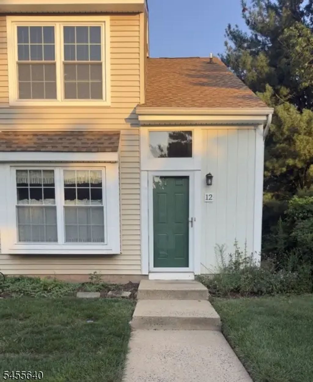 12 Nottingham Way, Franklin Twp.