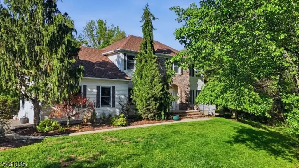 1116 Van Arsdale Dr, Branchburg Twp.