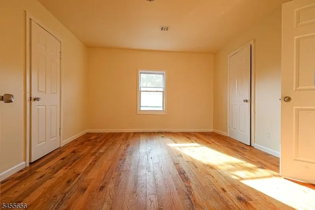 112 Chadwick Ave, Newark City