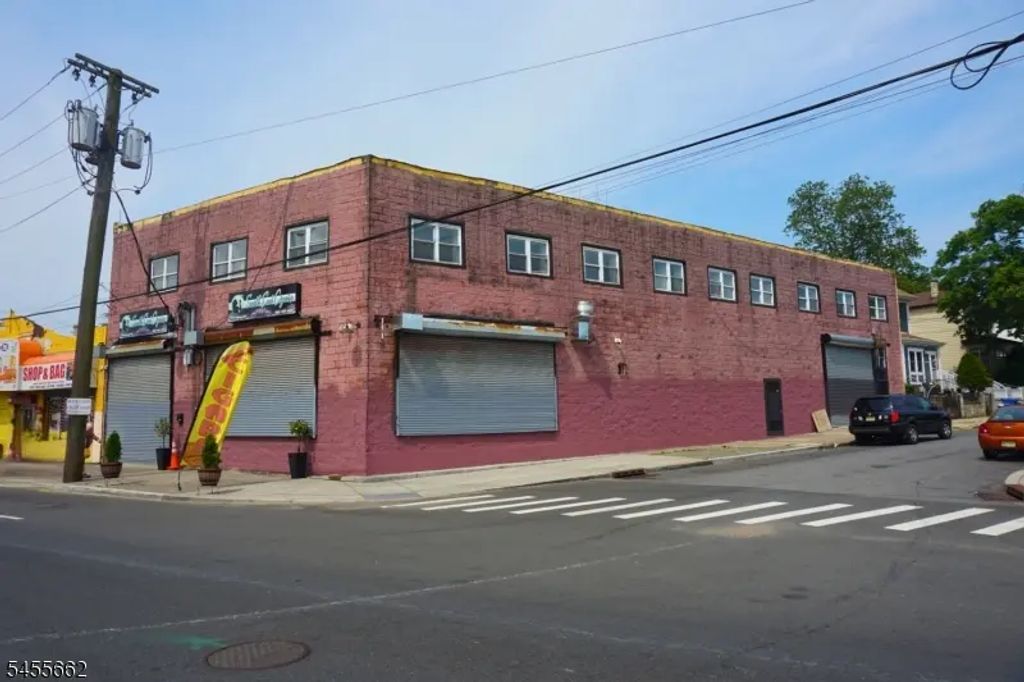 699-701 Frelinghuysen Ave, Newark City
