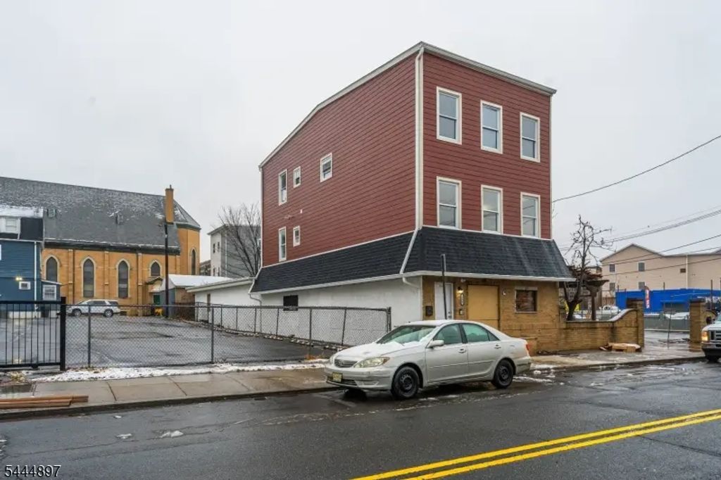 324 2nd St, Elizabeth City