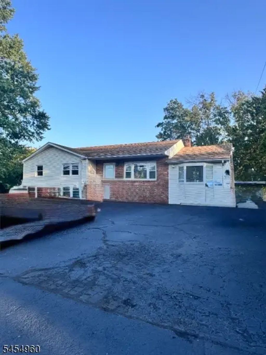 915 Us Highway 202, Raritan Boro