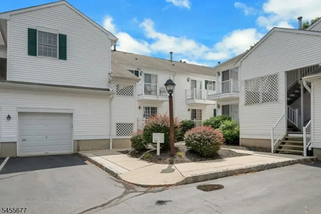 203 Alexandria Way, Bernards Twp.