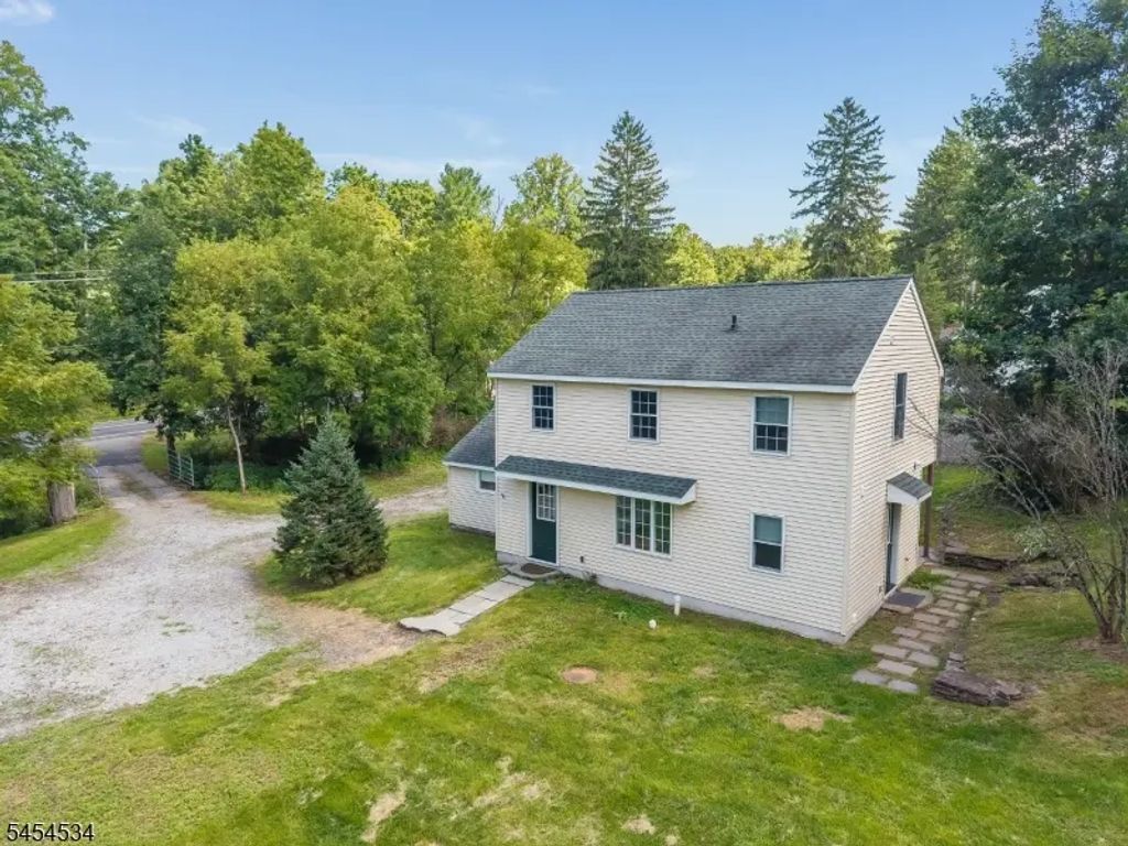 1117 County Road 519, Kingwood Twp.