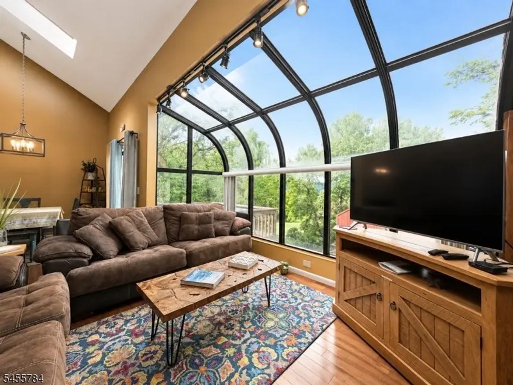1 Port Royal Dr Unit 2, Vernon Twp.