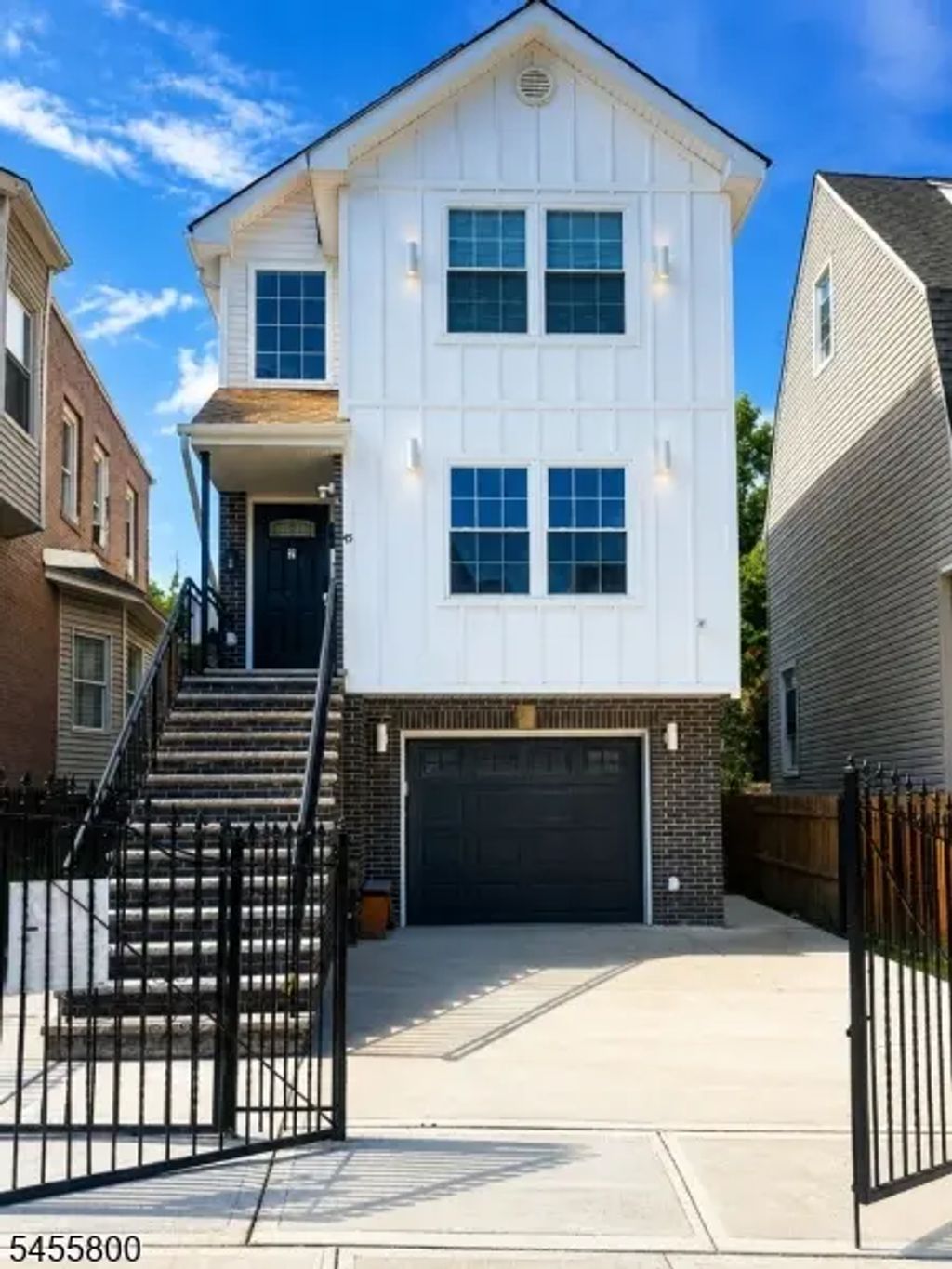 45 New St, East Orange City
