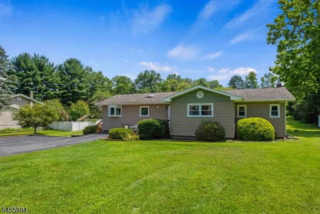 39 Cornhollow Rd, Roxbury Twp.