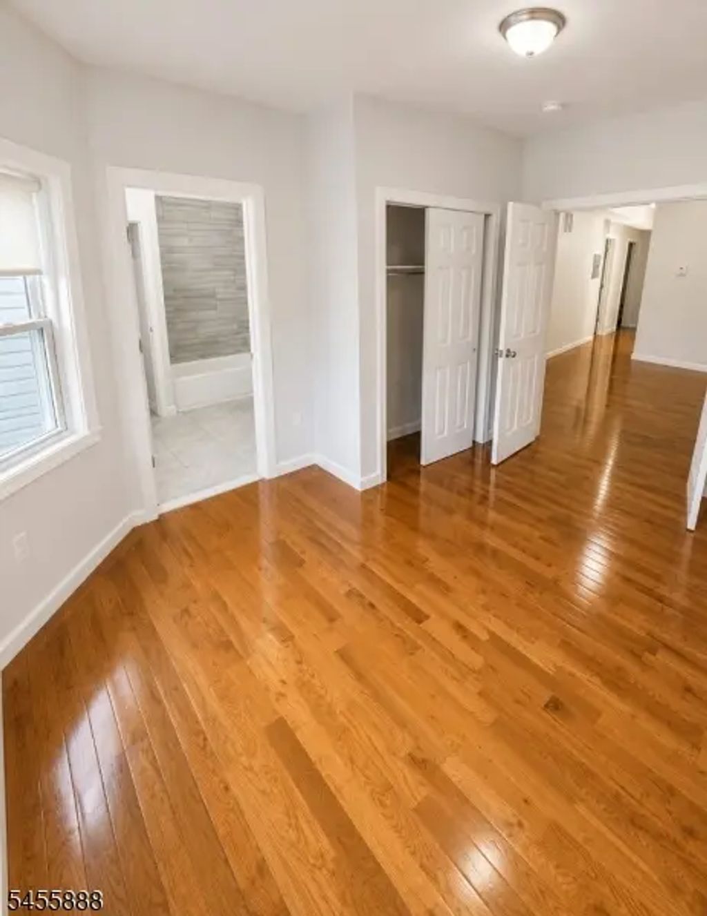 122 Littleton, Newark City