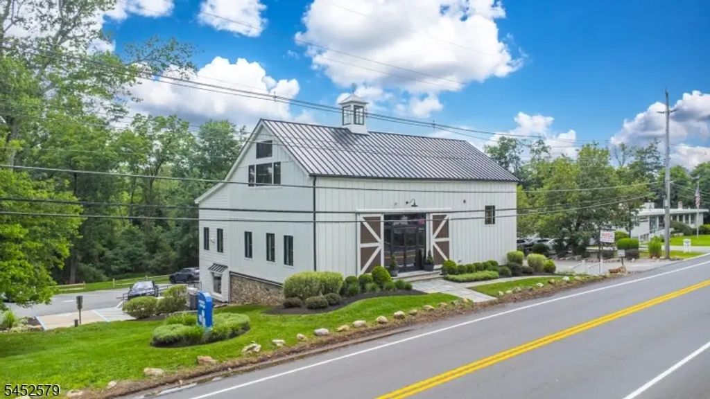 906 Mount Kemble Ave, Harding Twp.