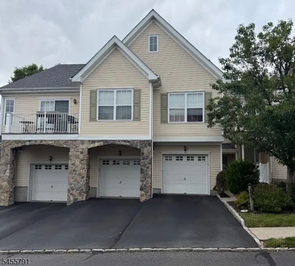 173 Terrace Ct, Pompton Lakes Boro