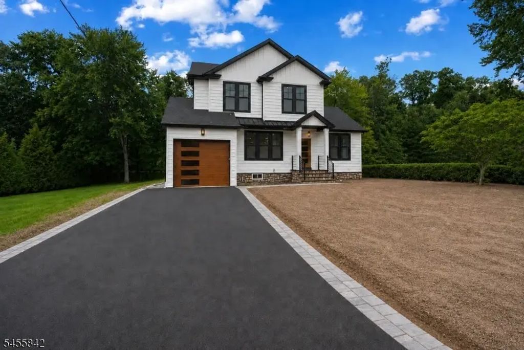 41 Lefke Ln, Hanover Twp.