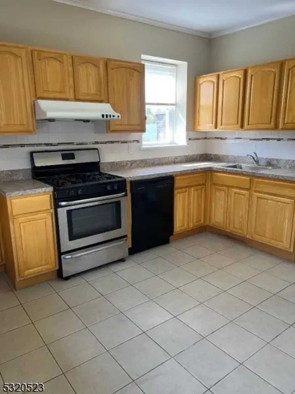 75 Pine St, Montclair Twp.