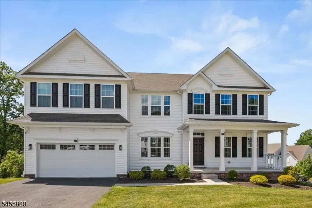 2 Vansickle Ct, Roxbury Twp.