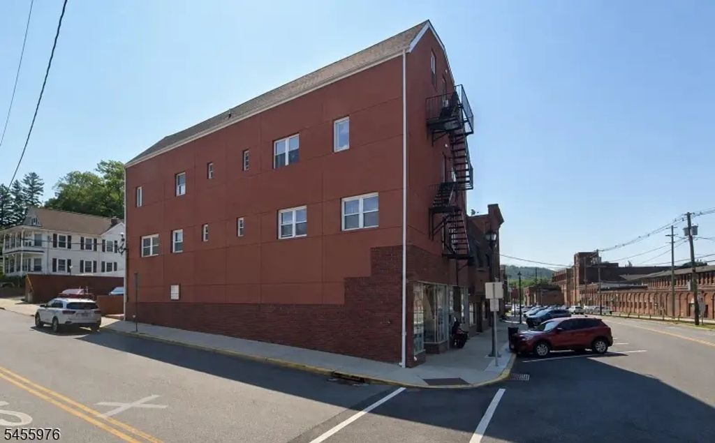 214 Main St, Butler Boro