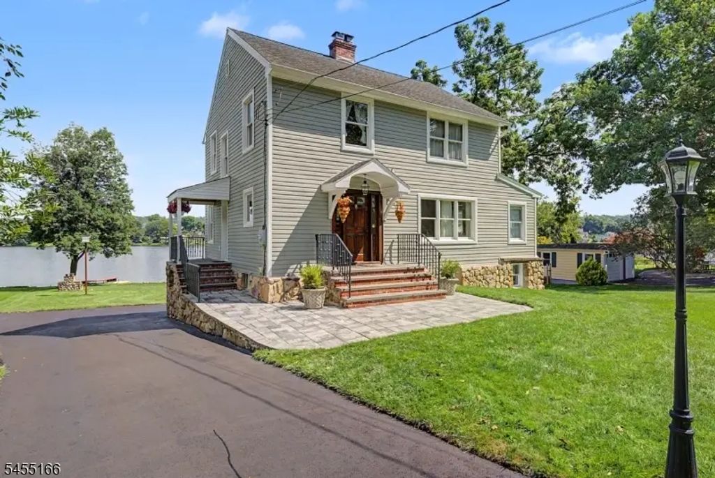 21 Musconetcong Ave, Stanhope Boro