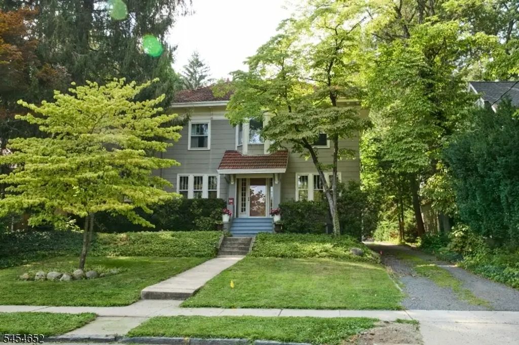 115 Maplewood Ave, Maplewood Twp.